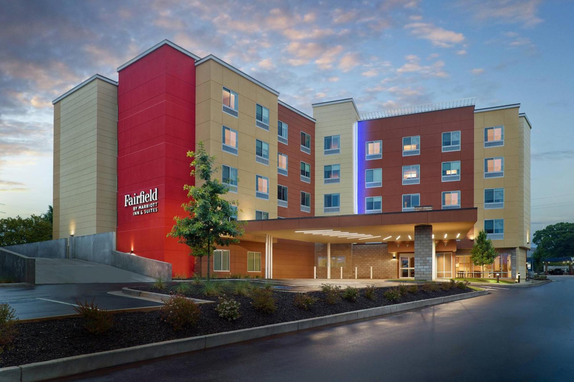 Fairfield Inn & Suites By Marriott Athens-University Area מראה חיצוני תמונה