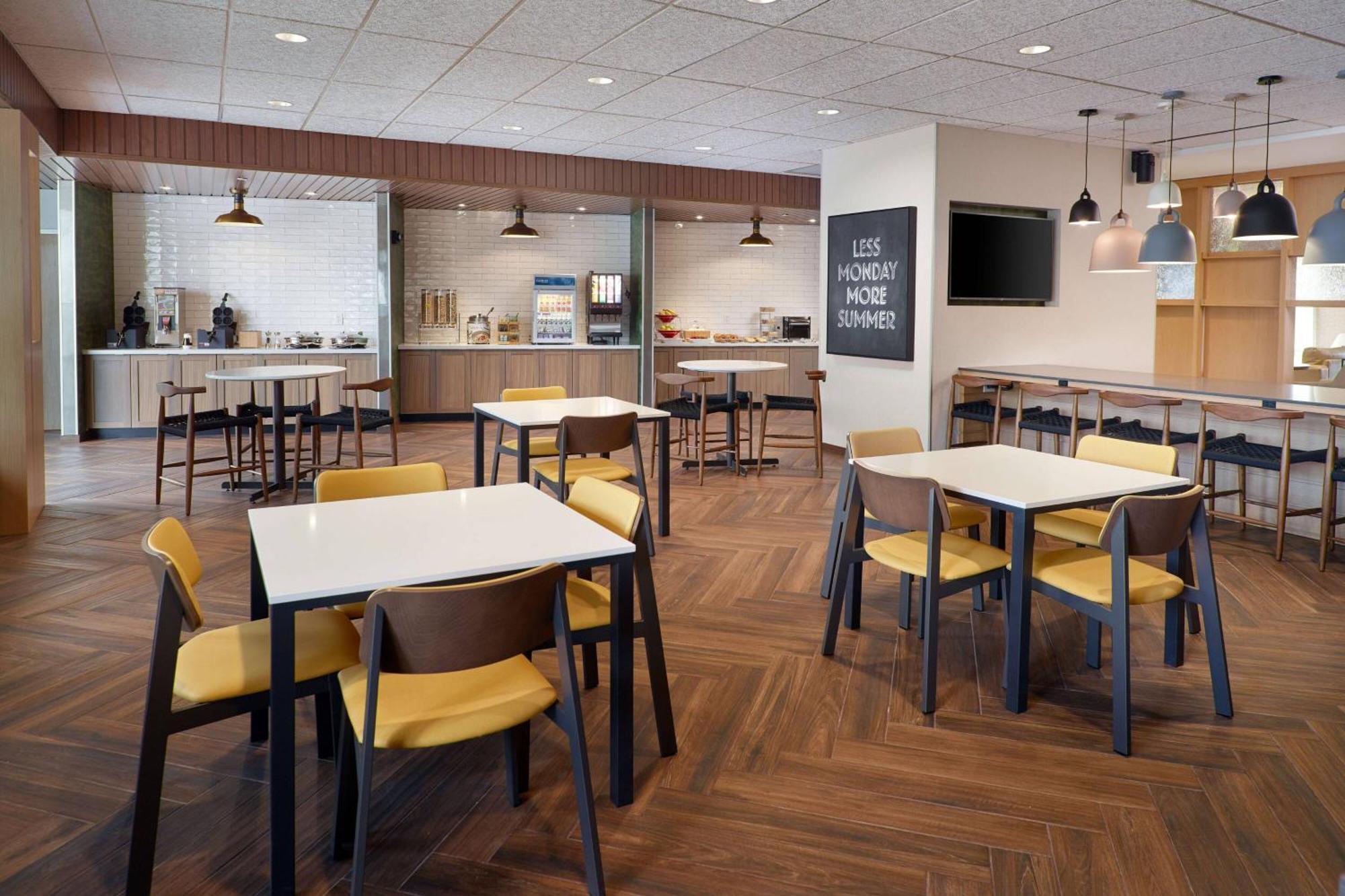 Fairfield Inn & Suites By Marriott Athens-University Area מראה חיצוני תמונה