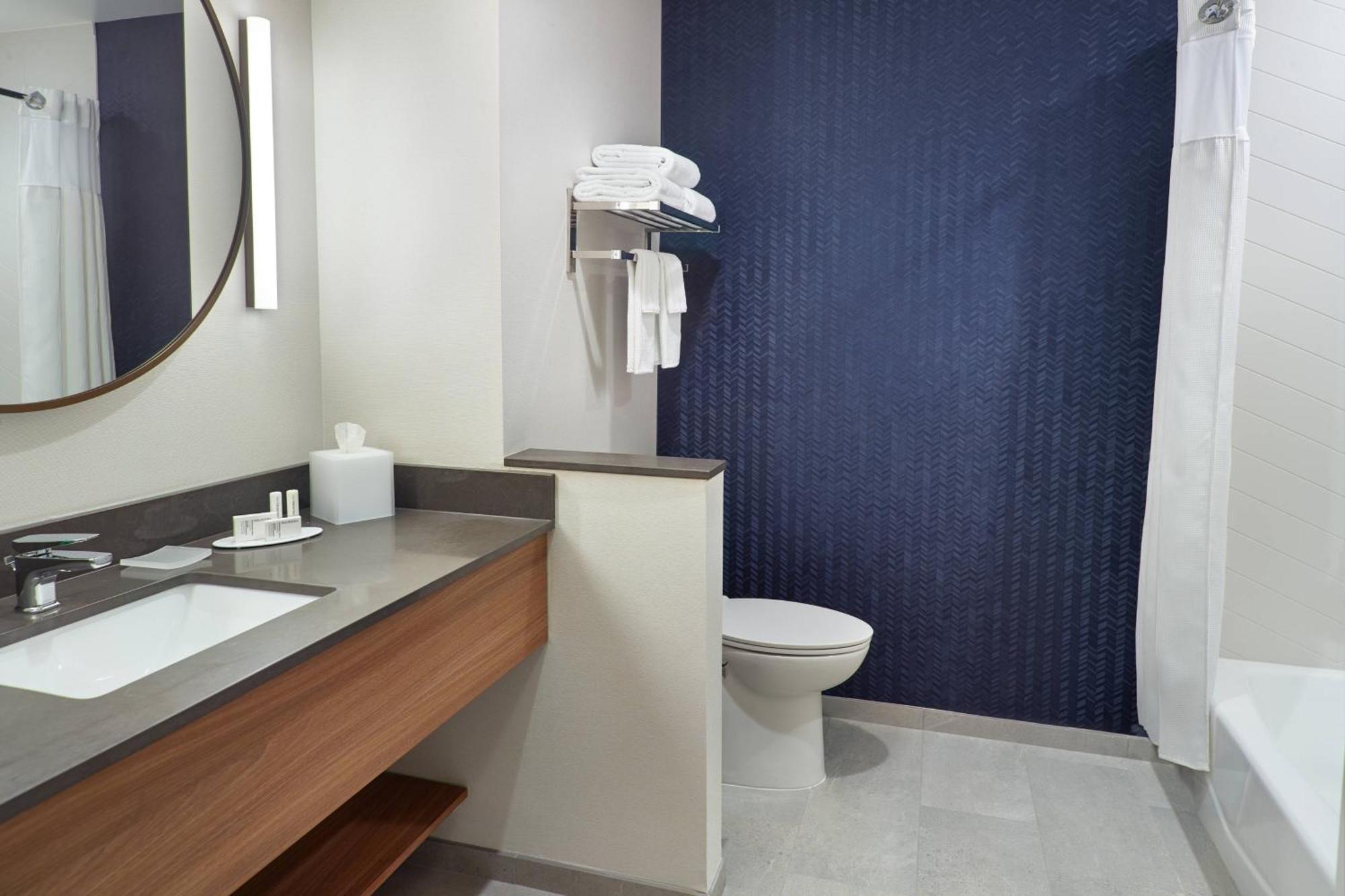 Fairfield Inn & Suites By Marriott Athens-University Area מראה חיצוני תמונה